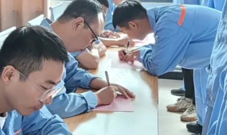 开云网_开云网(中国)管业举行“匠心凝聚、薪火相传”拜师仪式