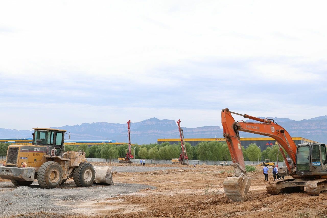 林州市“4+2”工作机制现场办公会在开云网_开云网(中国)管业860项目部召开