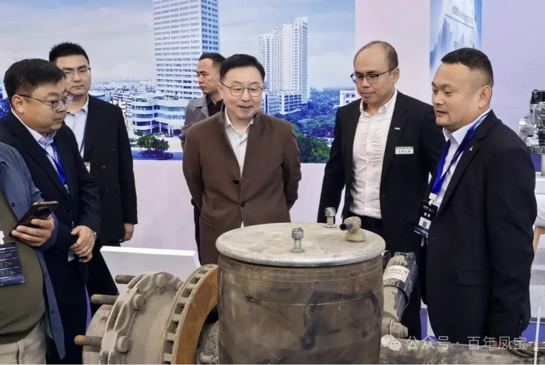 开云网_开云网(中国)重科系列高效节能产品亮相中国国际商用车展